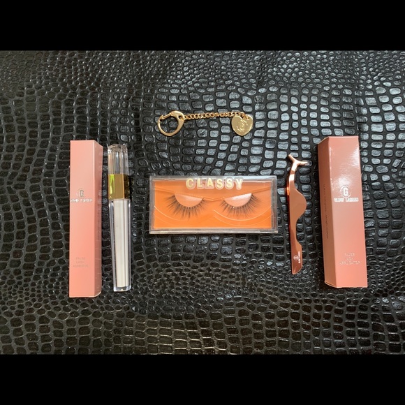 Luxury 3D Faux Mink Eyelashes Set *Classy* - Picture 4 of 5